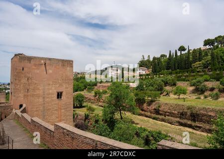 Torre del Captive (Torre de la Cautiva) al Paseo de las Torres in Alhambra - Granada, Andalusia, Spagna Foto Stock