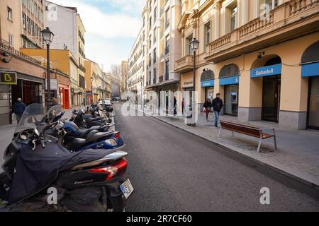 MADRID, SPAGNA - CIRCA GENNAIO 2020: Vista a livello stradale di Madrid. Foto Stock