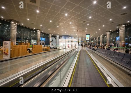 MADRID, SPAGNA - CIRCA GENNAIO, 2020: Interior shot di Madrid-Barajas aeroporto, il principale aeroporto di Madrid. Foto Stock