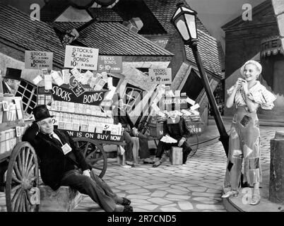 Hollywood, California: 1934. Una scena del film dell'era della depressione, 'Bottoms Up. Foto Stock