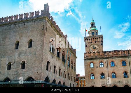 Palazzo dei Notai e Palazzo d'Accursio a Bologna Foto Stock