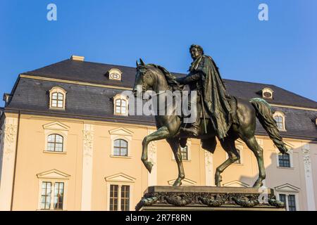 Statua di Carl August su un cavallo a Weimar, Germania Foto Stock