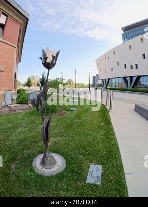 Olathe, Kansas - 13 giugno 2023: Vista fisheye della contea di Johnson, KS Courthouse Foto Stock