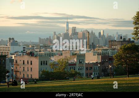 Vista serale da Sunset Park, Brooklyn, New York Foto Stock