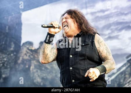 Solvesborg, Svezia. 07th, giugno 2023. La band thrash metal americana Testament si esibisce in un concerto dal vivo durante il festival di musica svedese Sweden Rock Festival 2023 a Solvesborg. Qui il cantante Chuck Billy è visto dal vivo sul palco. (Photo credit: Gonzales Photo - Terje Dokken). Foto Stock