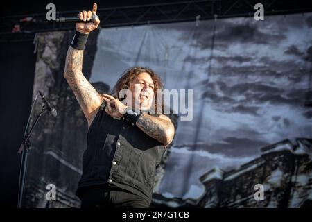 Solvesborg, Svezia. 07th, giugno 2023. La band thrash metal americana Testament si esibisce in un concerto dal vivo durante il festival di musica svedese Sweden Rock Festival 2023 a Solvesborg. Qui il cantante Chuck Billy è visto dal vivo sul palco. (Photo credit: Gonzales Photo - Terje Dokken). Foto Stock