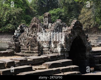 Neak Pean Royal Reservoir, Siem Reap Province, Angkor's Temple Complex Sito Patrimonio dell'Umanità dall'UNESCO nel 1192, costruito dal re Jayavarman V. Foto Stock