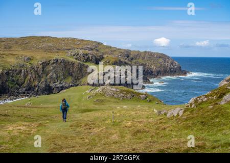 Baia sulla costa tra Dalmore, Dhail Mor e Gaernin a Lewis, Isole occidentali della Scozia, Foto Stock