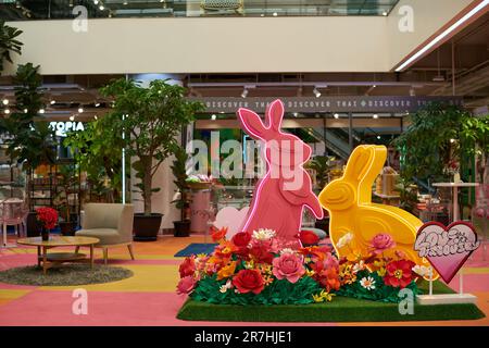 BANGKOK, THAILANDIA - CIRCA APRILE 2023: Centro commerciale Siam Discovery. Foto Stock