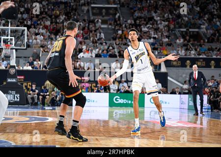 Parigi, Francia. 15th giugno, 2023. Victor Wembanyama durante la partita di basket Betclic elite (finale) tra AS Monaco (ASM) e Metropolitans 92 (Mets o Boulogne-Levallois) al Roland Garros il 15 giugno 2023 a Parigi, Francia. Credit: Victor Joly/Alamy Live News Foto Stock