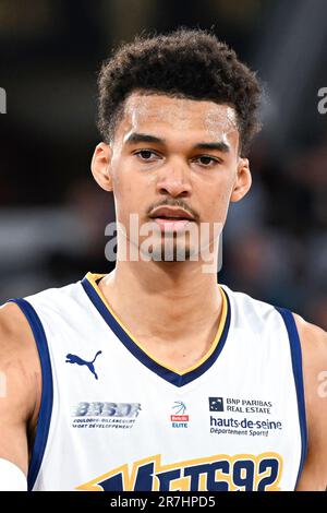 Parigi, Francia. 15th giugno, 2023. Victor Wembanyama durante la partita di basket Betclic elite (finale) tra AS Monaco (ASM) e Metropolitans 92 (Mets o Boulogne-Levallois) al Roland Garros il 15 giugno 2023 a Parigi, Francia. Credit: Victor Joly/Alamy Live News Foto Stock