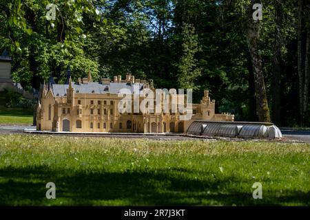 Marianske Lazne, Repubblica Ceca - 29 maggio 2023: Boheminium Miniature Park - miniatura del castello di Lednice Foto Stock