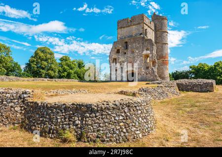 Vista del residuo sito delle rovine del castello di Donnington a Newbury. Berkshire, Inghilterra Foto Stock