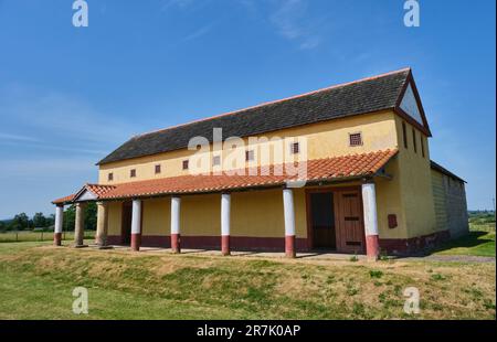 La ricostruita Roman Town House a Wroxeter Roman City, Wroxeter, vicino a Shrewsbury, nello Shropshire Foto Stock