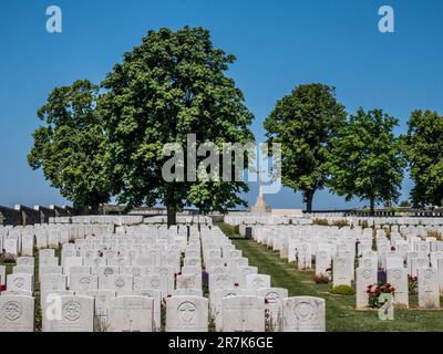 L'immagine è del CWGC Serre Road Cimitero numero 1 vicino al Cimitero francese Necropole National de Serre-Hebuterne nel villaggio di Serre Foto Stock