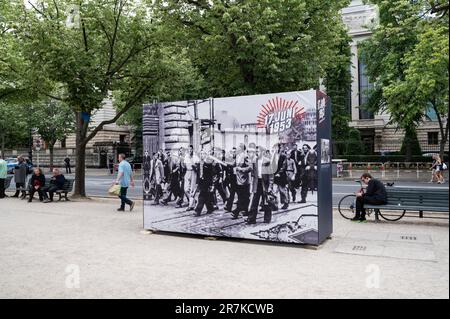 12.06.2023, Berlino, Germania, Europa - una mostra all'aperto e un evento commemorativo in occasione del 70th° anniversario della rivolta popolare del 17 giugno 1953. Foto Stock