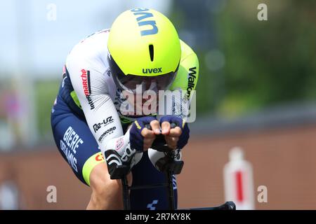 Knokke Heist, Belgio. 16th giugno, 2023. Olandese Boy Van Poppel di Intermarche-Circus-Wanty raffigurato in azione durante la fase 3 della gara ciclistica Belgium Tour di Baloise, un singolo cronometro del 15,2km, a Beveren, venerdì 16 giugno 2023. BELGA PHOTO DAVID PINTENS Credit: Belga News Agency/Alamy Live News Foto Stock