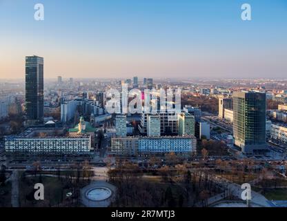 City Centre Skyline al tramonto, Varsavia, voivodato Masoviano, Polonia Foto Stock