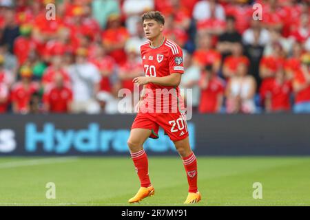 Daniel James n. 20 del Galles in azione durante la partita UEFA euro qualificatori Galles vs Armenia al Cardiff City Stadium, Cardiff, Regno Unito, 16th giugno 2023 (Photo by Gareth Evans/News Images) Foto Stock