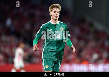 Isaac Price dell'Irlanda del Nord in azione durante la partita UEFA euro 2024 Qualificative Group H al Parken Stadium, Copenaghen. Data immagine: Venerdì 16 giugno 2023. Foto Stock