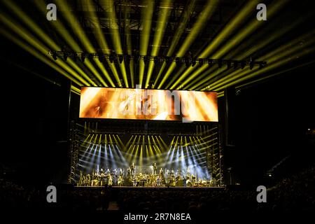 Hans Zimmer si esibisce all'AO Arena Manchester venerdì 16th giugno 2023 Foto Stock