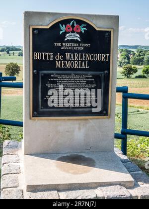 L'immagine è del famoso Butte de Warlencourt, combattuto duramente da inglesi e tedeschi durante la battaglia della somme nella prima guerra mondiale Foto Stock