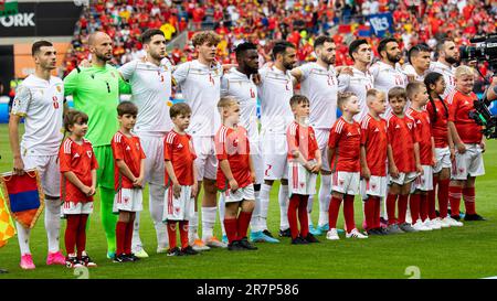 Cardiff, Regno Unito. 16th giugno, 2023. Armenia durante l'inno nazionale. Galles contro Armenia in un qualificatore UEFA EURO 2024 al Cardiff City Stadium il 16th giugno 2023. Credit: Lewis Mitchell/Alamy Live News Foto Stock