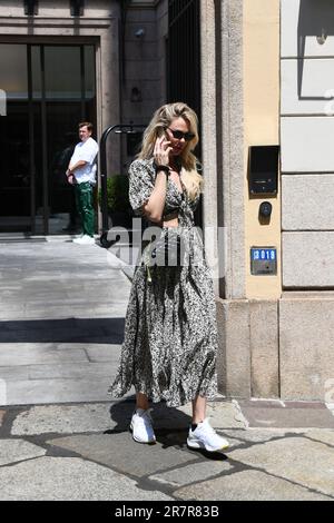Milano, Italia. 17th giugno, 2023. Milano, Ilary Blasi a Milano Credit: Independent Photo Agency Srl/Alamy Live News Foto Stock