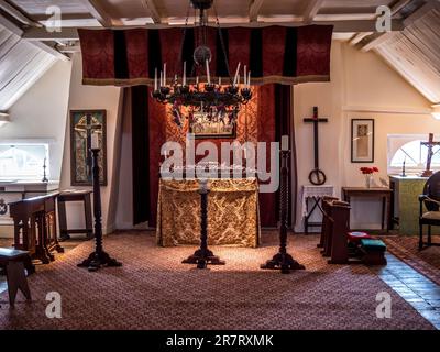 Questo è l'interno della Cappella a Talbot House nella città belga di Poperinge conosciuta durante la prima guerra mondiale come Pop Foto Stock