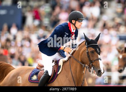 STOCCOLMA 20230617 Henrik von Eckermann durante la prima gara a squadre nel Longines Global Champions Tour di Stoccolma sabato. Foto: Cais Foto Stock