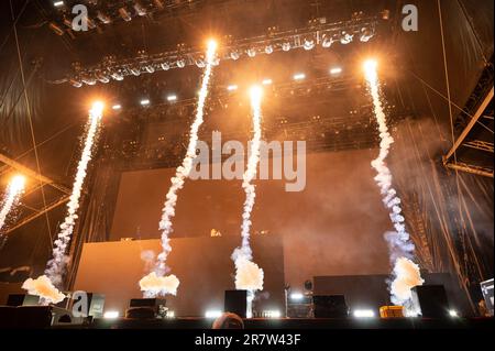 Manchester, Stati Uniti. 16th giugno, 2022. GRIZ si esibisce durante il giorno 2 del 2023 Bonnaroo Music & Arts Festival il 16 giugno 2023 a Manchester, Tennessee. Photo: Darren Eagles/imageSPACE Credit: Imagespace/Alamy Live News Foto Stock