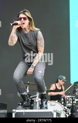 Manchester, Stati Uniti. 19th giugno, 2022. Morgan Wade si esibisce durante il giorno 2 del 2023 Bonnaroo Music & Arts Festival il 16 giugno 2023 a Manchester, Tennessee. Foto: Darren Eagles/imageSPACE /Sipa USA Credit: Sipa USA/Alamy Live News Foto Stock