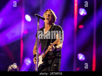 Keith Urban si esibisce durante il giorno 2 del CMA Fest al Nissan Stadium giovedì 9 giugno 2023, a Nashville, Tennessee. (Foto di: Amiee Stubbs/Images Foto Stock