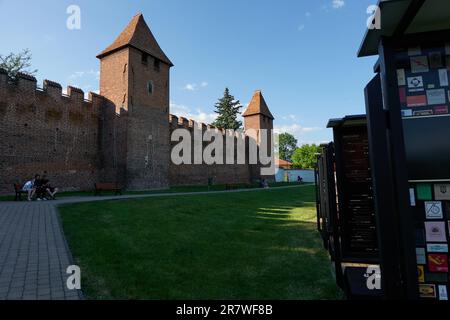 Nymburk, Repubblica Ceca - 30 maggio 2023 - fortificazione medievale gotica in un pomeriggio di primavera soleggiato Foto Stock