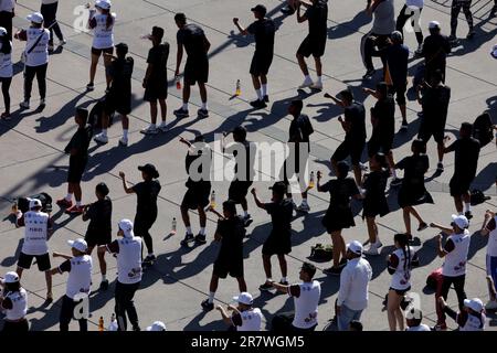 Città del Messico, Messico. 17th giugno, 2023. Circa 30.000 persone hanno partecipato alla massiccia Classe di Boxing allo Zocalo a Città del Messico. Il 17 giugno 2023 a Città del Messico, Messico (Credit Image: © Luis Barron/eyepix via ZUMA Press Wire) SOLO PER USO EDITORIALE! Non per USO commerciale! Foto Stock