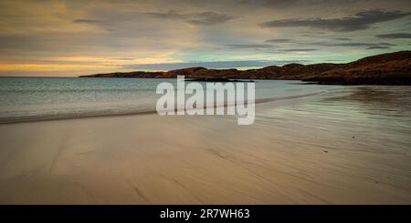 Achmelvich Beach nell'estremo nord della Scozia Foto Stock