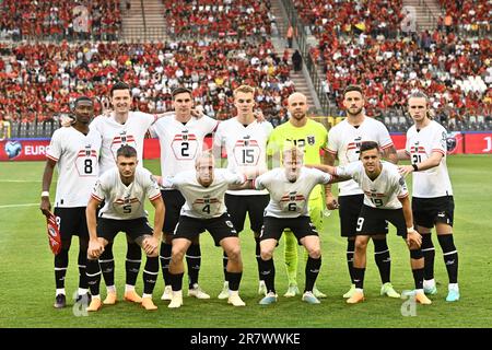 BRUXELLES, BELGIO - GIUGNO 17: Una foto di gruppo dei giocatori austriaci - David Alaba, Michael Gregoritsch, Maximilian Wober, Philipp Lienhart, Alexander Schlager, Marko Arnautovic, Patrick Wimmer, Stefan Posch, Xaver Schlager, Nicolas Seiwald, Christoph Baumgartner durante la partita dei qualificatori europei UEFA 2024 tra Belgio e Austria allo stadio King Baudouin il 17 giugno 2023 a Bruxelles, Belgio. Foto di Sebastian Frej Credit: Sebo47/Alamy Live News Foto Stock