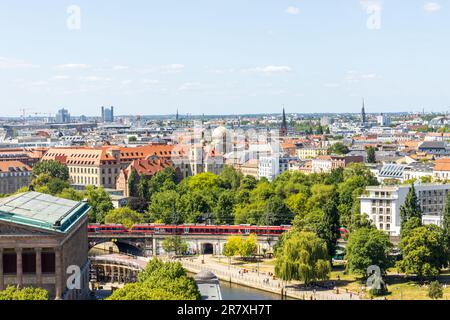 Veduta aerea di Berlino, Germania. Panorama di Berlino visto dal doom della Cattedrale di Berlino Foto Stock