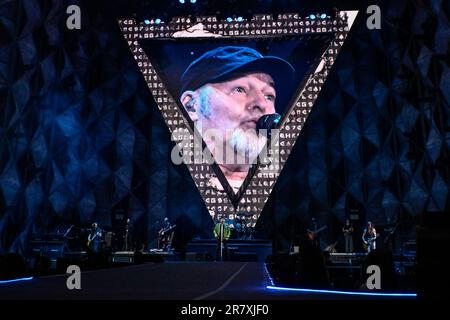 Roma, Italia. 07th giugno, 2023. Vasco Rossi durante il Vasco Live Tour 2023 allo Stadio Olimpico, il 17 giugno 2023 allo Stadio Olimpico di Roma. (Foto di Domenico Cippitelli/NurPhoto) Credit: NurPhoto SRL/Alamy Live News Foto Stock