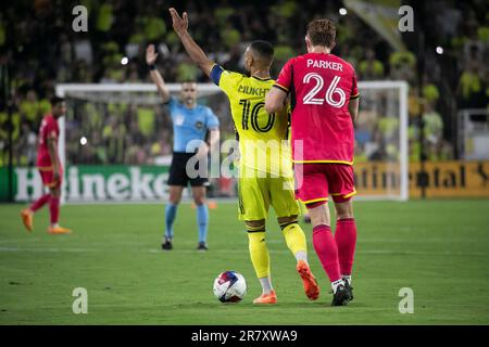 Nashville, Tennessee, Stati Uniti. 17th giugno 2023. Hany Mukhtar e Tim Parker. Nashville SC sconfigge St. Louis City SC 3-1 al GEODIS Park. Credit: Indell Buchanan/Alamy Live News. Foto Stock