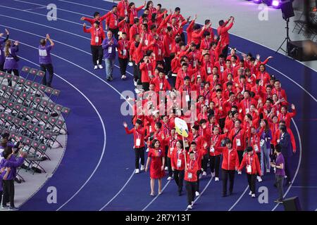 Berlino, Germania. 17th giugno, 2023. La delegazione della Cina sfilerà nello Stadio Olimpico di Berlino durante la cerimonia di apertura dei Giochi Olimpici speciali del 2023 a Berlino (Germania), 17 giugno 2023. Credit: Liu Yang/Xinhua/Alamy Live News Foto Stock