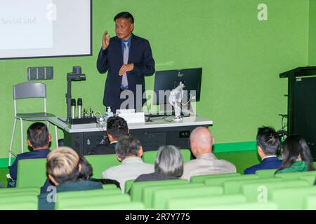 Sydney, Australia. 18 giu 2023. Il tibetano Sikyong (primo Ministro) in esilio, Penpa Tsering, parla all'UTS (Università della tecnologia di Sydney) per la lunga disputa sino-tibetana. Foto Stock