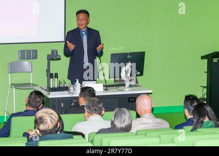 Sydney, Australia. 18 giu 2023. Il tibetano Sikyong (primo Ministro) in esilio, Penpa Tsering, parla all'UTS (Università della tecnologia di Sydney) per la lunga disputa sino-tibetana. Foto Stock