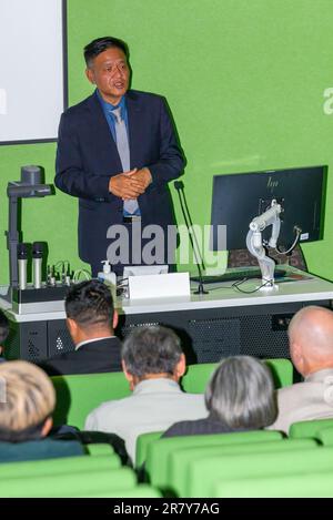 Sydney, Australia. 18 giu 2023. Il tibetano Sikyong (primo Ministro) in esilio, Penpa Tsering, parla all'UTS (Università della tecnologia di Sydney) per la lunga disputa sino-tibetana. Foto Stock