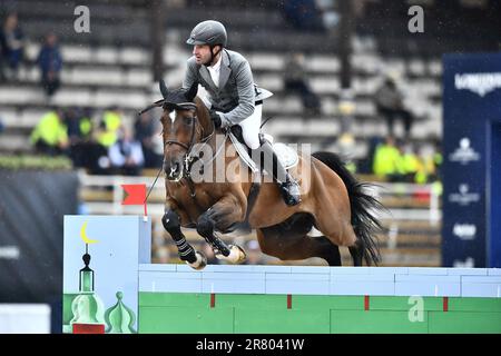 Stoccolma, Svezia. 18th giugno, 2023. Philipp Weishaupt, Germania, con il cavallo Coby 8 durante il Gran Premio del Longines Global Champions Tour di Stoccolma, Svezia, domenica 18 giugno 2023. Foto: Caisa Rasmussen/TT/code 12150 ***SWEDEN OUT*** Credit: TT News Agency/Alamy Live News Foto Stock