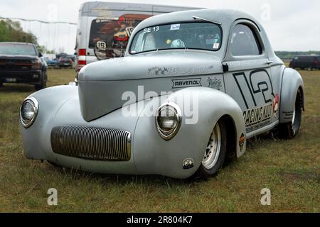 FINOWFURT, GERMANIA - 06 MAGGIO 2023: The Hot Rod 1941 Willys Coupe di Micha 'Fullspeed' Vogt. Festival di gara 2023. Apertura stagionale. Foto Stock