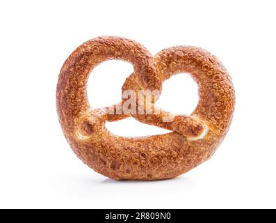 Appetitoso pretzel bavarese isolato su sfondo bianco Foto Stock