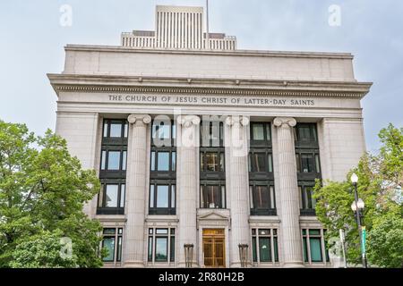 Salt Lake City, Utah - 23 maggio 2023: Esterno dell'edificio amministrativo della Chiesa di Gesù Cristo dei Santi degli ultimi giorni a Salt Lake City, Utah Foto Stock