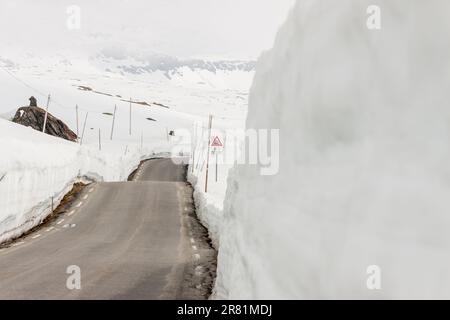 Sognefjellet strada per passare più alto in Norvegia. Foto Stock