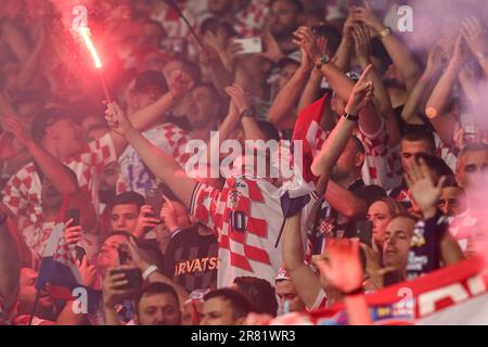 Rotterdam, Nizozemska. 18th giugno, 2023. Tifosi durante la partita finale della UEFA Nations League 2022/23 tra Croazia e Spagna a De Kuip il 18 giugno 2023 a Rotterdam, Paesi Bassi. Foto: Marko Lukunic/PIXSELL Credit: Pixsell/Alamy Live News Foto Stock